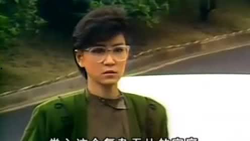 大叔吃瓜聊娱乐